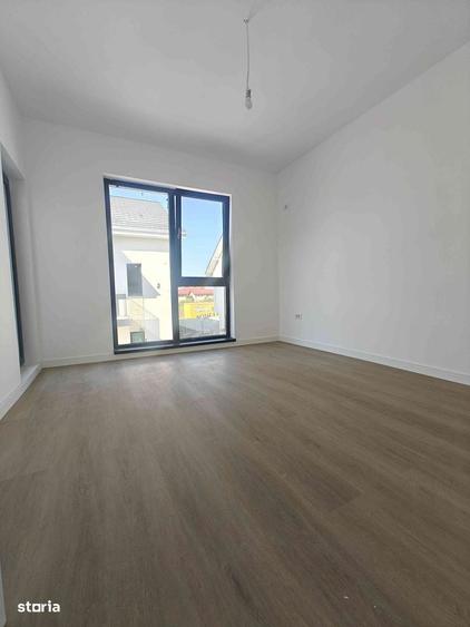 Casă cu 4 camere cu Teren 230 Mp în Drumul Taberei