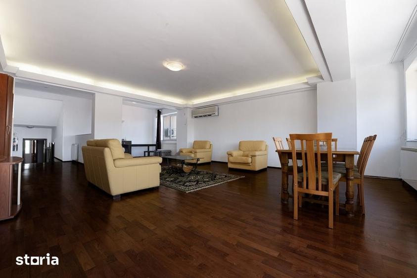 Apartament cu 4 camere în Ștefan cel Mare