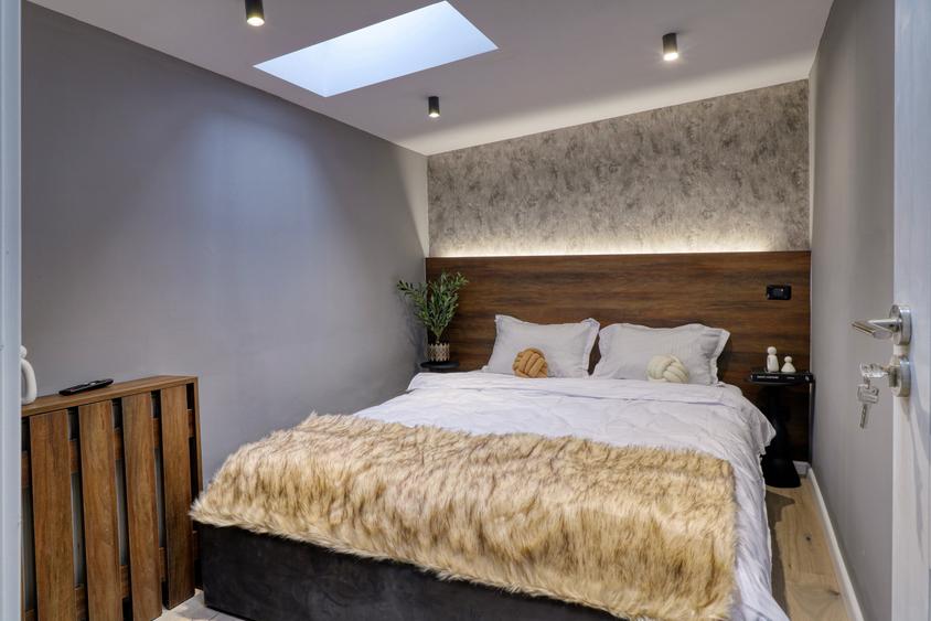 Apartament cu 3 camere decomandat, mobilat în Primăverii