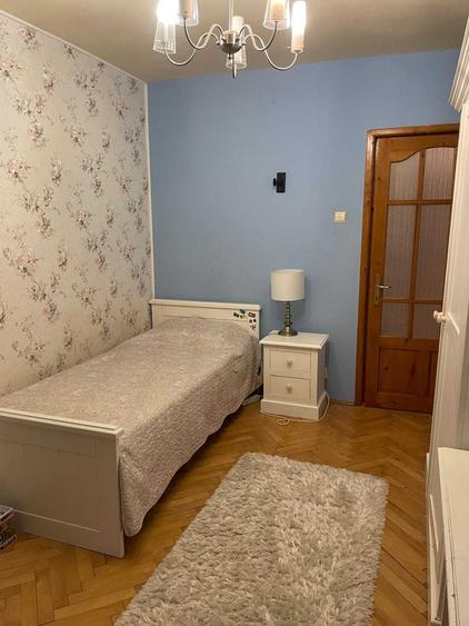 Apartament cu 4 camere decomandat, mobilat în Ștefan cel Mare