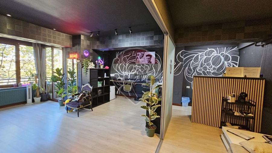 Apartament cu 2 camere semidecomandat în Vitan Mall