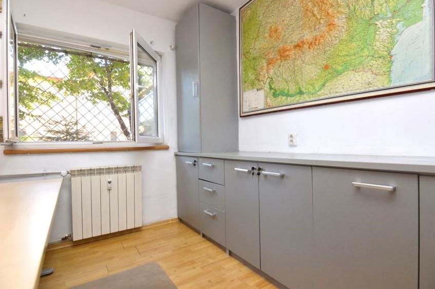 Apartament cu 2 camere semidecomandat, mobilat în 13 Septembrie