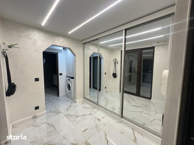 Apartament cu 2 camere în Micro 20