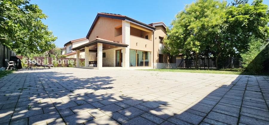 Casă individuală cu 5 camere cu Canalizare în Voluntari