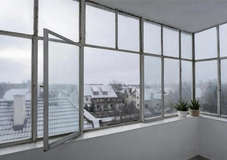 Apartament cu 2 camere decomandat, mobilat în Central