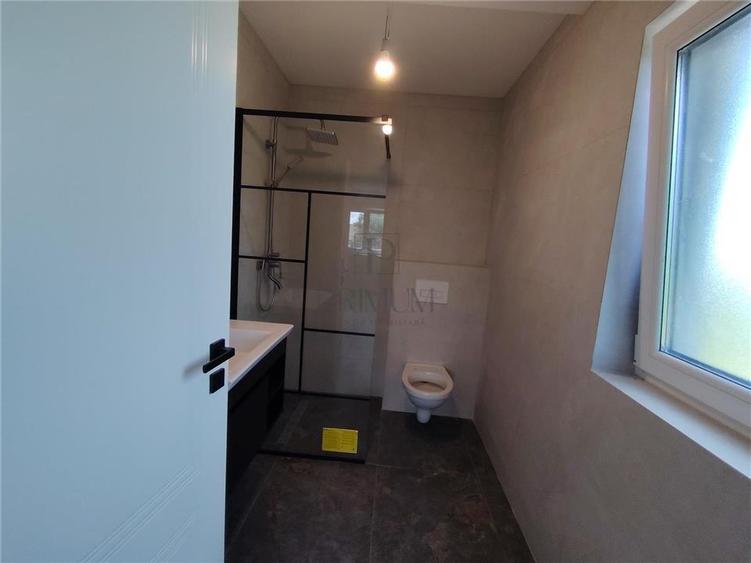 Duplex cu 4 camere cu Canalizare în Moșnița Nouă