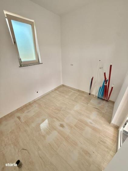 Casă cu 4 camere cu Teren 480 Mp în Horodnic