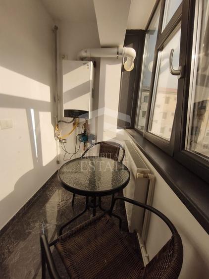 Apartament cu 3 camere decomandat, mobilat în Central