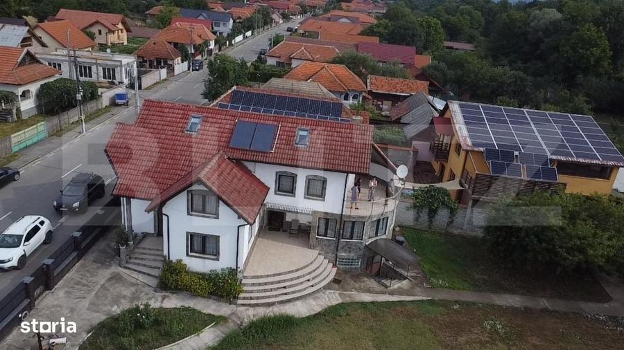 Casă cu 4 camere în Sănătești