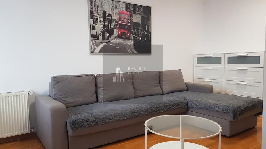 Apartament cu 2 camere semidecomandat în Berceni