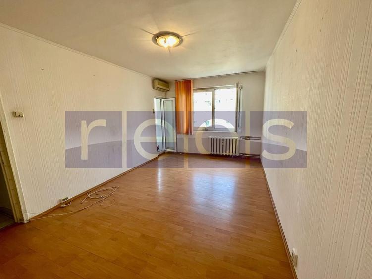 VANZARE APARTAMENT 2 CAMERE 50MP DRISTOR DECOMANDAT BLOC 1982 TEAVA DE GAZ - 1