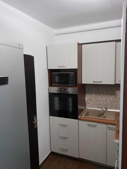 Garsonieră decomandată în Bucureștii Noi