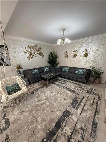 Duplex cu 5 camere cu Teren 200 Mp în Central