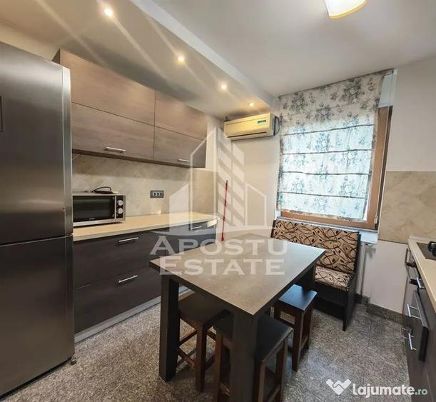 Apartament cu 3 camere semidecomandat în Gării