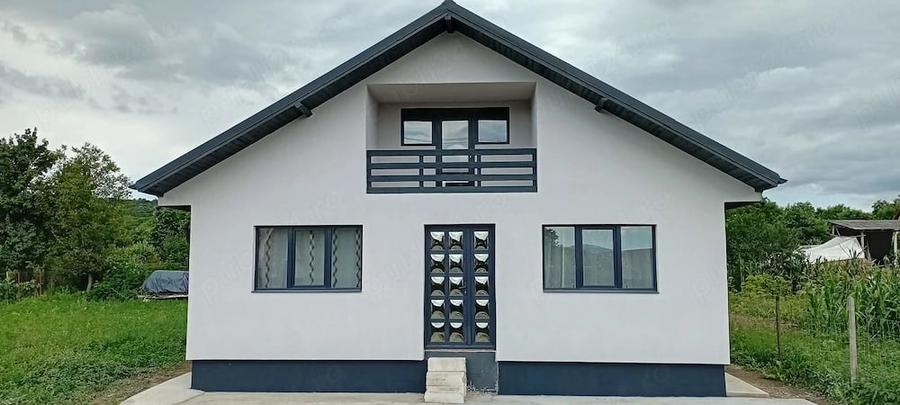 Casă cu Teren 1109 Mp în Bozieni