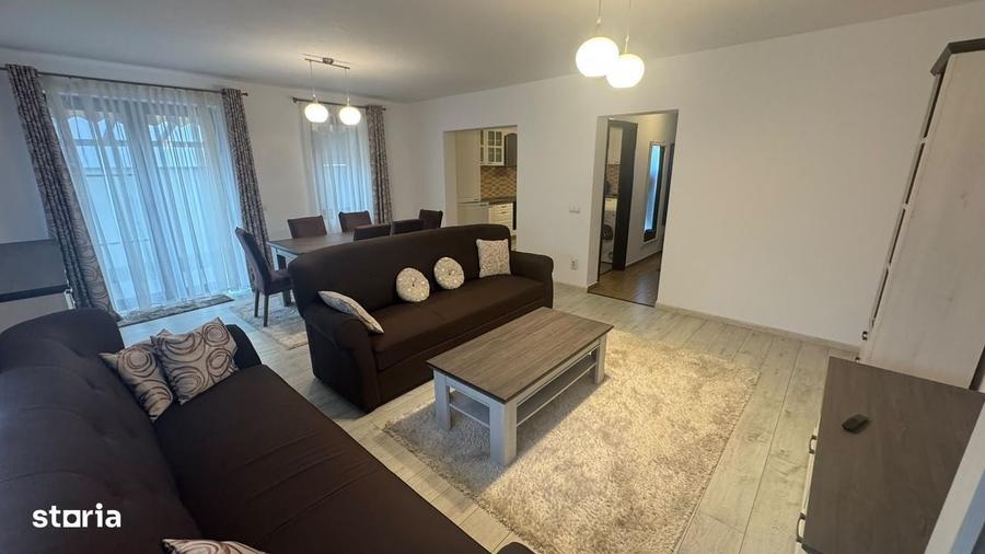 Casă cu 4 camere cu Teren 250 Mp în Central