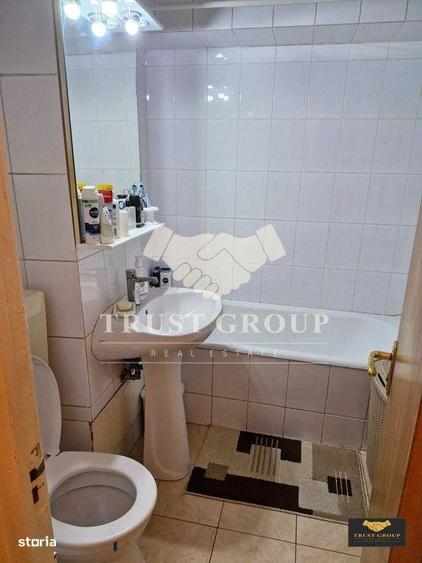 Apartament cu 3 camere decomandat în Domenii