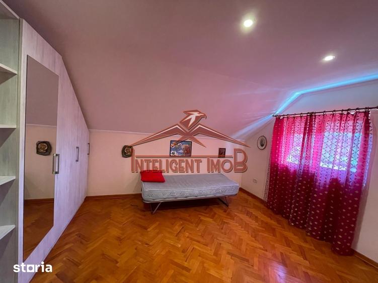 Casă cu 5 camere decomandat cu Teren 900 Mp în Mândra