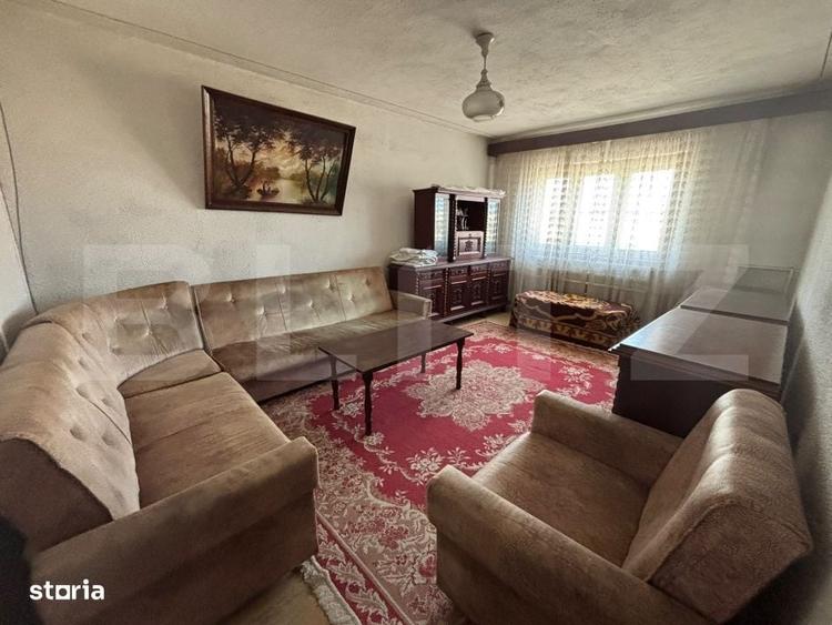 Apartament cu 3 camere decomandat în Micro 12