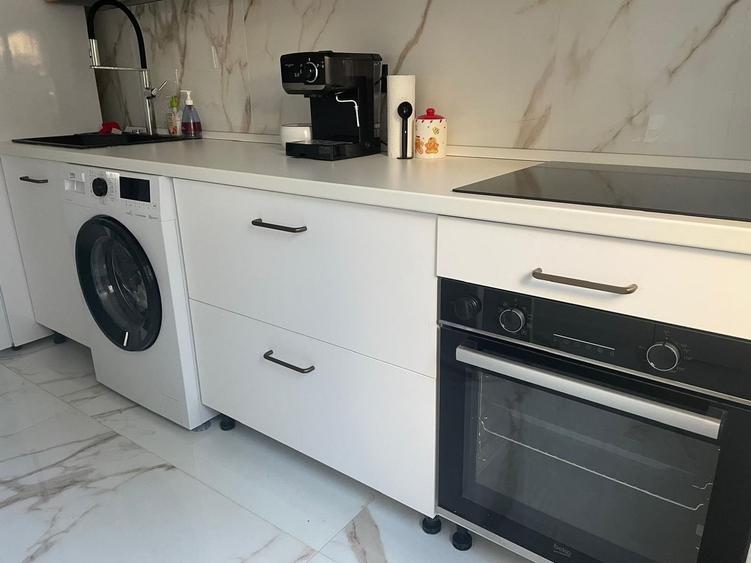 Apartament cu 2 camere decomandat, mobilat în Plopilor