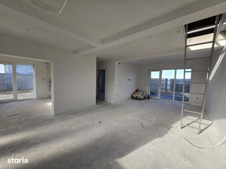 Casă cu 3 camere cu Teren 200 Mp în Sânandrei