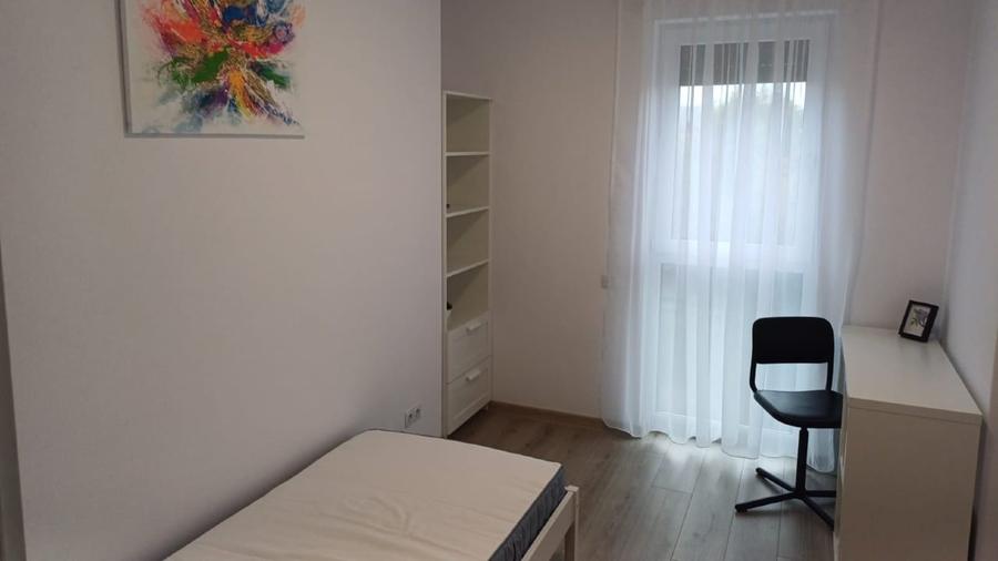 Apartament cu 3 camere, mobilat în Turnișor