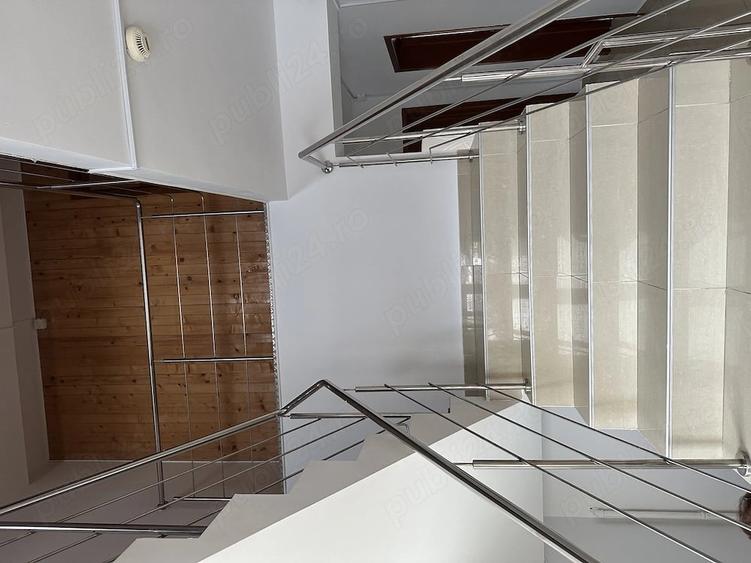 Casă cu 3 camere cu Teren 365 Mp în Tineretului