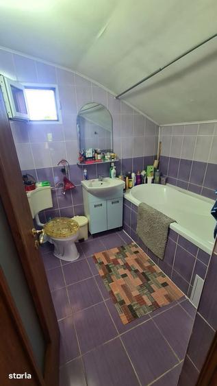 Casă cu 4 camere cu Teren 639 Mp în Central