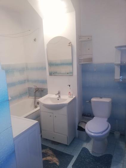 Inchiriez apartament 2 camere - 4