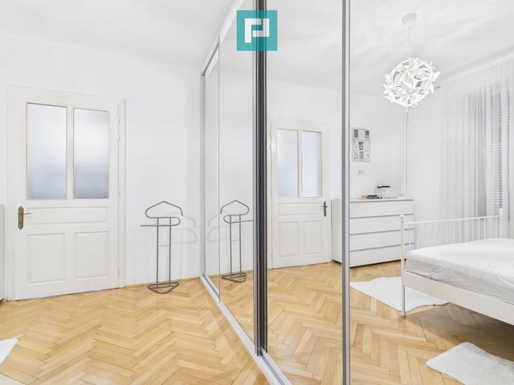 Apartament cu 2 camere semidecomandat, mobilat în Sinaia