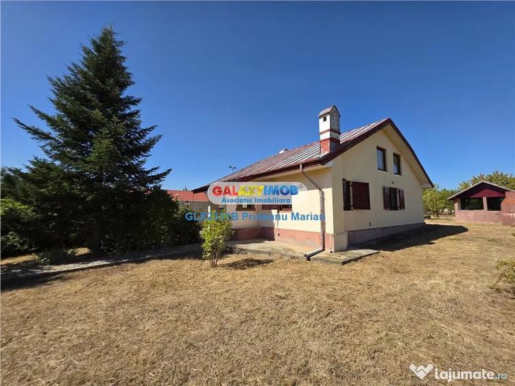 Casă cu 4 camere cu Teren 1500 Mp în Ciolpani