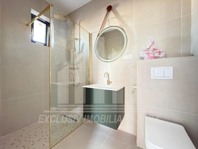 Casă individuală cu 5 camere cu Canalizare în Cetate