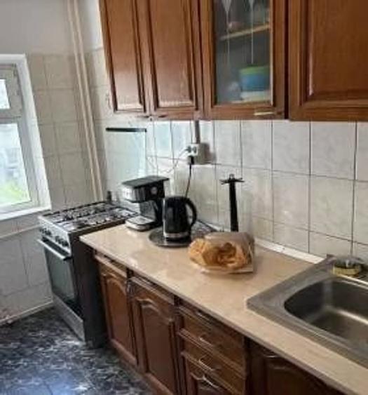 Apartament cu 4 camere decomandat, mobilat în Timpuri Noi