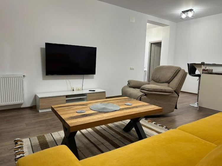 Apartament cu 2 camere, mobilat în Zamora