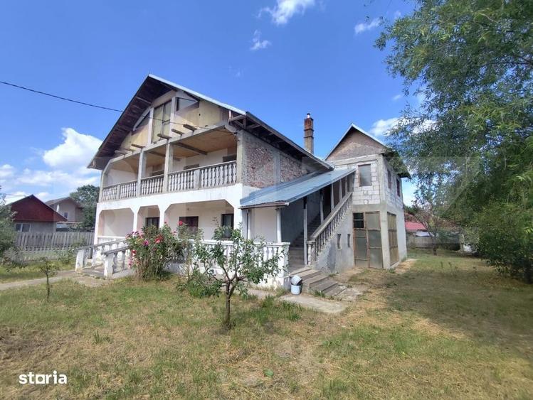 Casă cu 4 camere în Țuțora