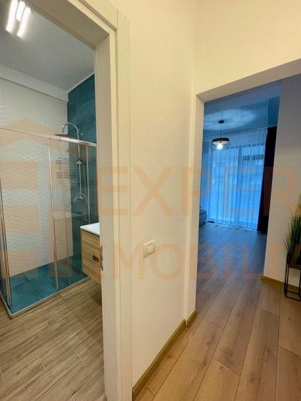 Apartament cu 3 camere semidecomandat, mobilat în Mamaia-Sat