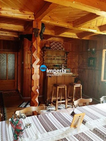 Casă individuală cu 7 camere cu Teren 750 Mp în Pojorâta