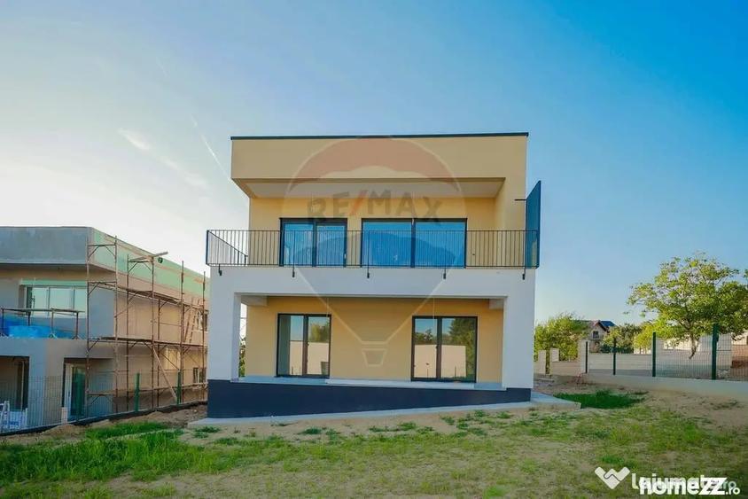 Casă cu 4 camere cu Teren 575 Mp în Central