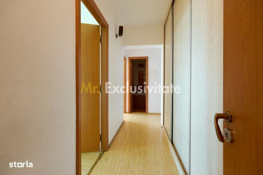 Apartament cu 4 camere decomandat în Craiovei