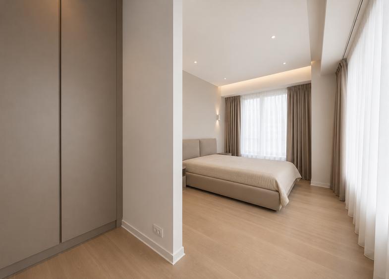 Apartament cu 3 camere semidecomandat în Floreasca