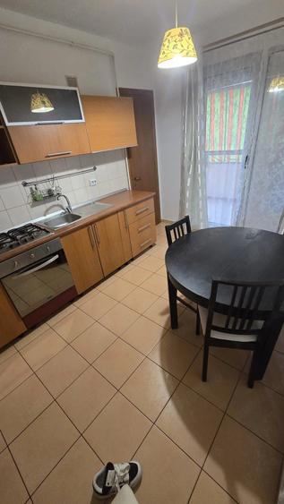 Apartament cu 2 camere semidecomandat în Lujerului