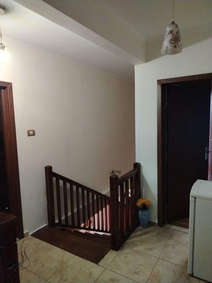Casă individuală cu 6 camere cu Canalizare în Balotești