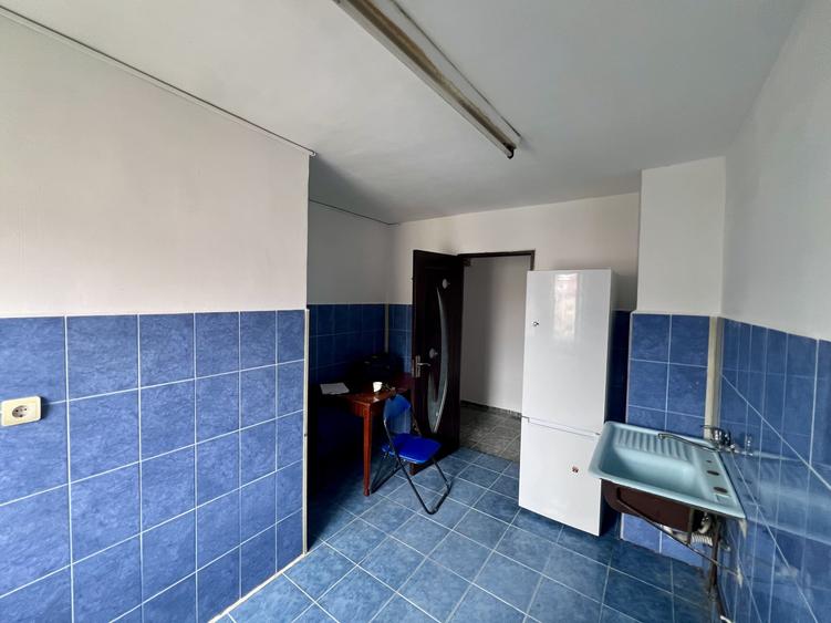 Apartament spatios, 3 camere, decomandat, 65 mp utili - Modern - 10