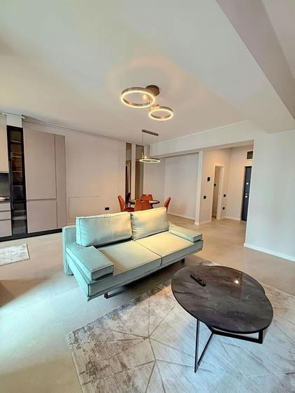 Apartament cu 2 camere decomandat, mobilat în Tomis Nord