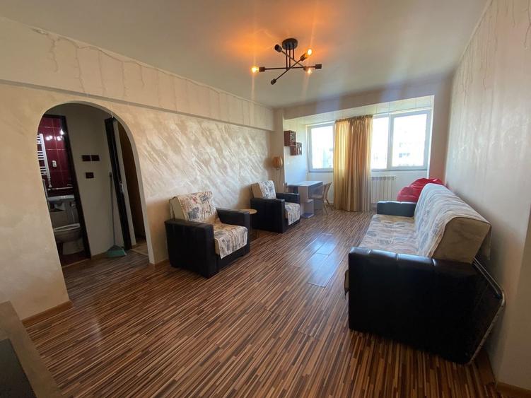 Apartament cu 2 camere semidecomandat, mobilat în Muncii