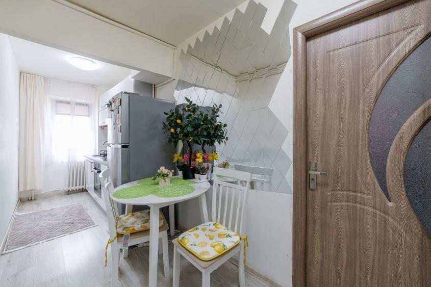 Apartament cu 2 camere semidecomandat în Trivale