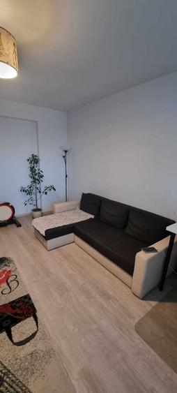 Apartament cu 2 camere decomandat în Păcii
