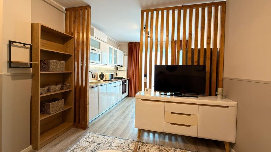 Apartament cu 2 camere semidecomandat, mobilat în Șelimbăr
