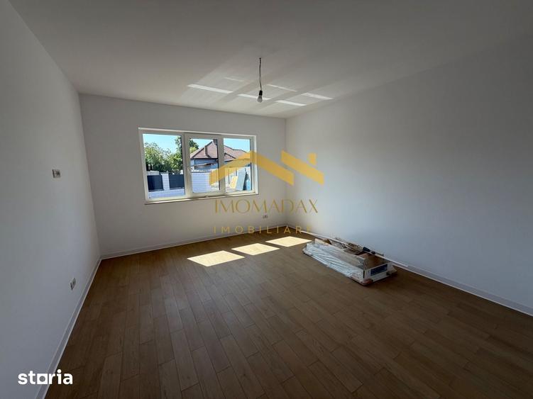 Casă cu 4 camere cu Teren 400 Mp în Sânmihaiu Român