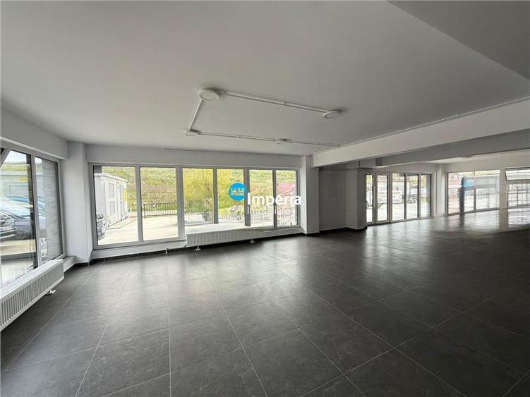 Spațiu comercial, de 291 mp, în Rediu